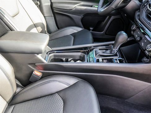 New 2026 Jeep Compass Latitude image 15