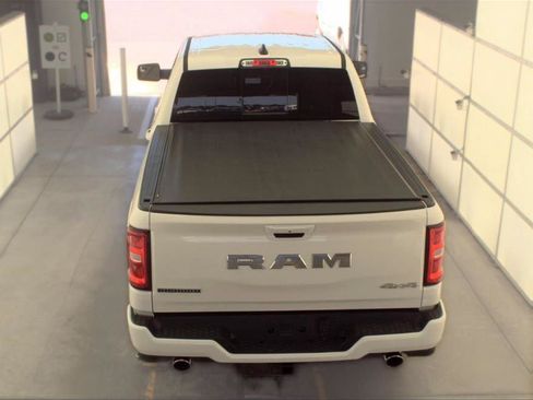 Used 2025 RAM 1500 Big Horn AWD/4WD image 10