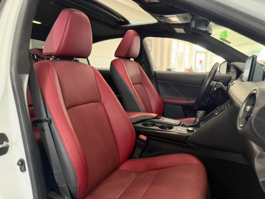 Used 2024 Lexus IS 300 F Sport RWD image 19