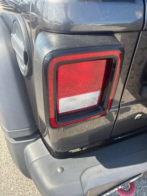 Used 2019 Jeep Wrangler Rubicon AWD/4WD image 9