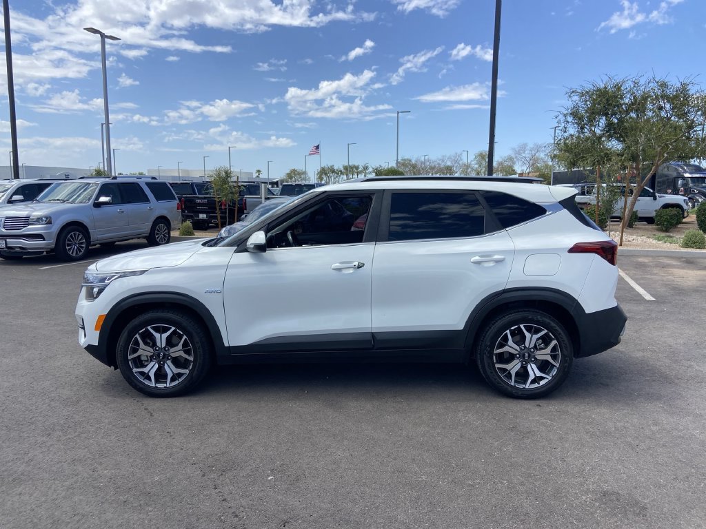 Used 2021 Kia Seltos EX AWD/4WD image 4