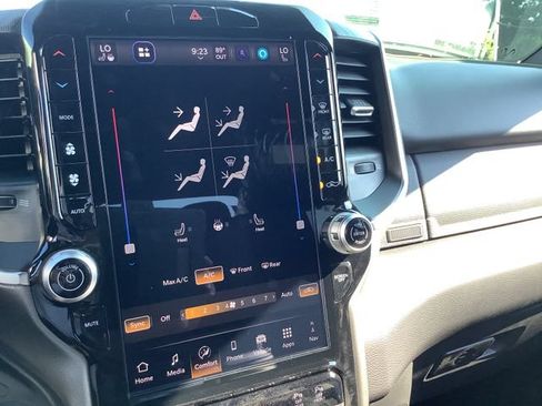 New 2026 RAM 2500 Big Horn AWD/4WD image 13