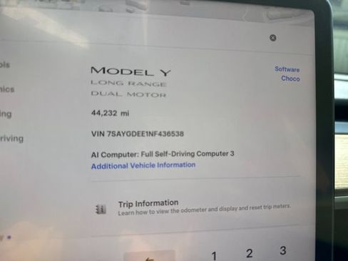 Used 2022 Tesla Model Y Long Range AWD/4WD image 18