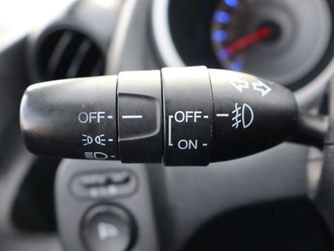 Used 2010 Honda Fit Sport image 30