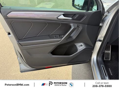 Used 2022 Volkswagen Tiguan SE R-Line AWD/4WD image 14