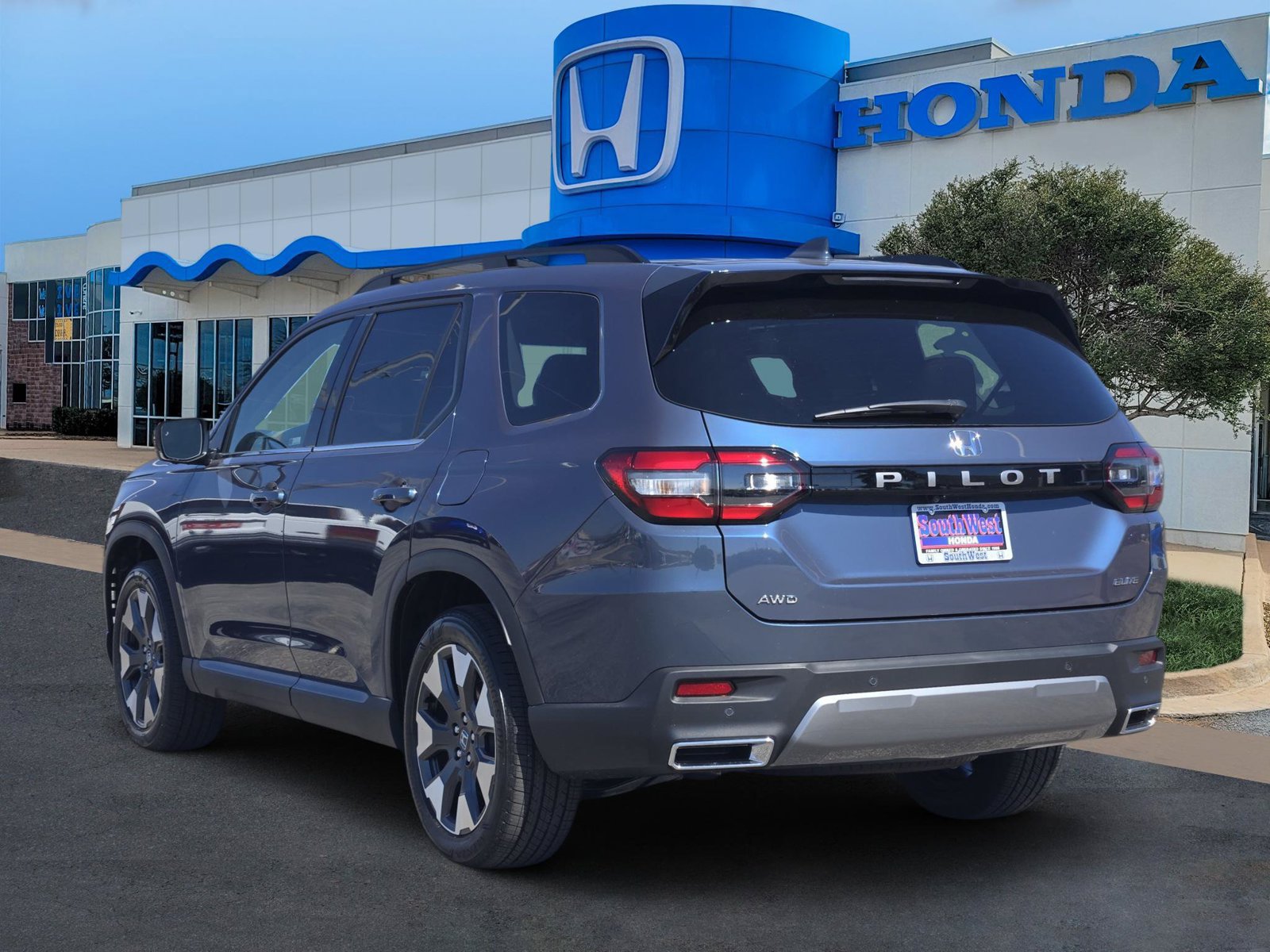 New 2026 Honda Pilot Elite image 4