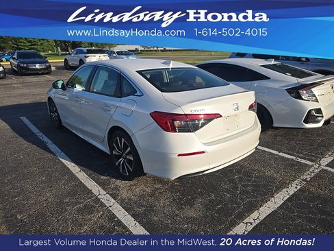 Used 2022 Honda Civic EX image 3