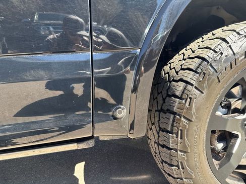 Used 2018 Ford F150 Platinum w/ Equipment Group 701A Luxury image 25