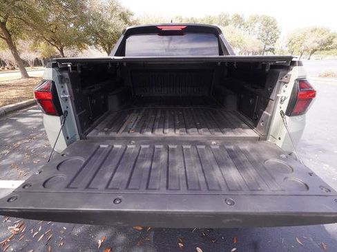 Used 2023 Hyundai Santa Cruz SE image 11