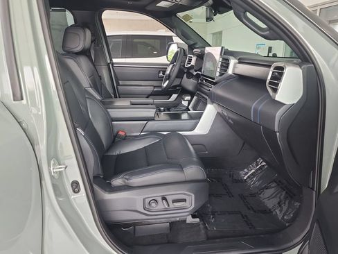 Used 2025 Toyota Tundra Platinum AWD/4WD image 27