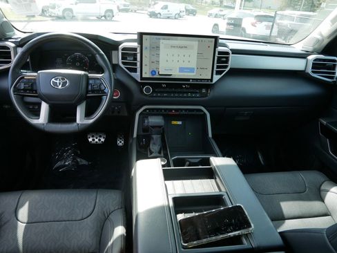 Used 2024 Toyota Tundra Limited w/ TRD Off-Road Package AWD/4WD image 15