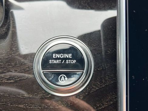 Used 2026 Mercedes-Benz C 300 C 300 4D Sedan image 12