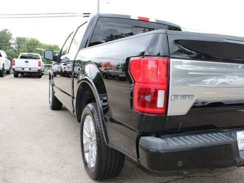 Used 2018 Ford F150 Platinum w/ Equipment Group 701A Luxury image 31