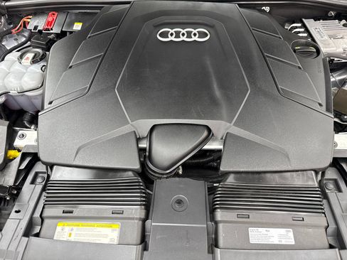 Used 2019 Audi Q8 Premium Plus w/ Premium Plus AWD/4WD image 55
