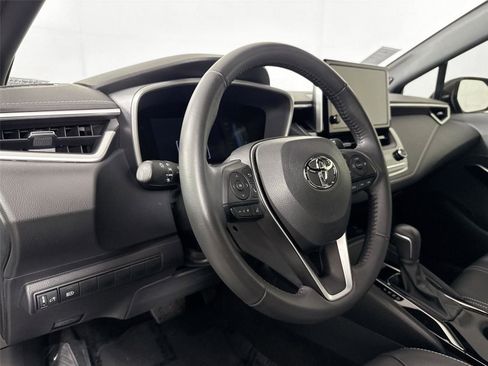 Certified 2025 Toyota Corolla XSE FWD image 4