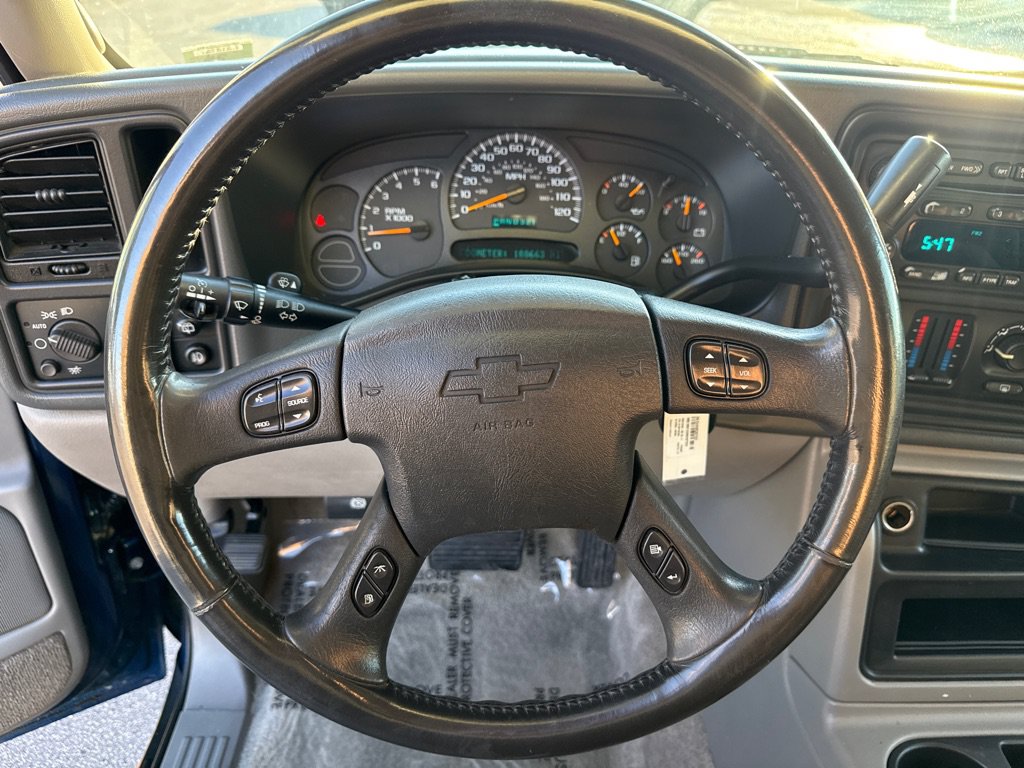 Used 2003 Chevrolet Suburban LS w/ LS Preferred Equipment Group RWD image 16