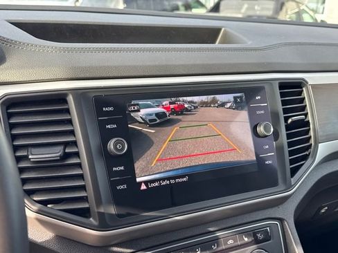 Used 2021 Volkswagen Atlas SE w/ Panoramic Sunroof Package image 20