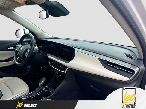 Used 2024 Buick Encore GX Avenir w/ Avenir Convenience Package FWD image 28