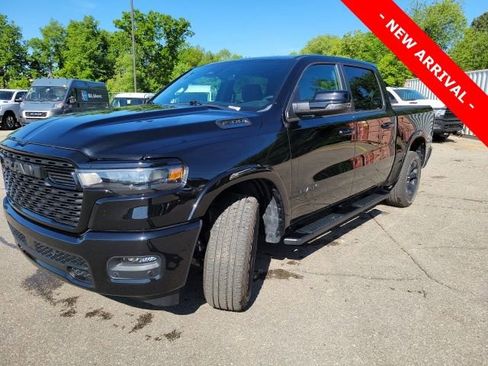 Used 2025 RAM 1500 Big Horn AWD/4WD image 7