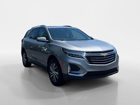 Used 2023 Chevrolet Equinox Premier AWD/4WD image 2
