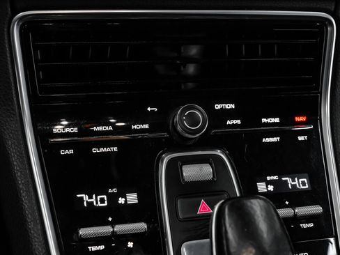 Used 2017 Porsche Panamera 4S image 35