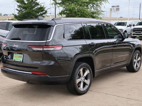 Used 2022 Jeep Grand Cherokee L Limited RWD image 6