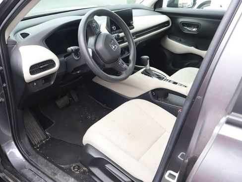 Used 2024 Honda HR-V LX image 7