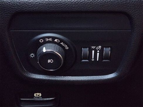 Used 2023 Jeep Grand Cherokee L Limited image 21