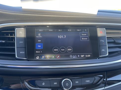 Used 2023 Buick Enclave Avenir w/ Trailering Package, 5000 lbs. AWD/4WD image 19