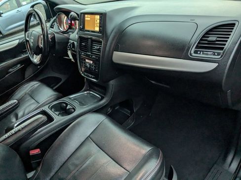 Used 2014 Dodge Grand Caravan R/T w/ Safety Sphere Group image 21