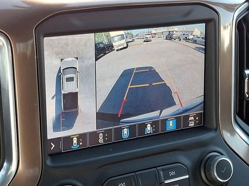 Certified 2022 Chevrolet Silverado 1500 High Country w/ Technology Package AWD/4WD image 19