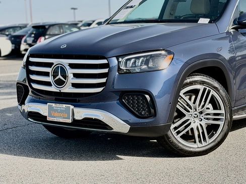 Used 2026 Mercedes-Benz GLS 450 4MATIC image 3