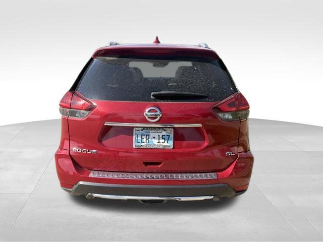 Used 2017 Nissan Rogue SL w/ SL Premium Package FWD image 4
