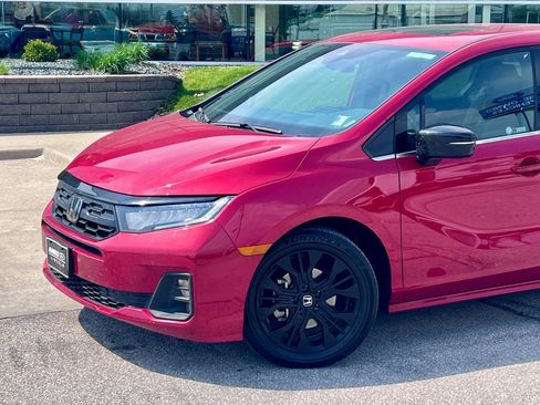 Used 2025 Honda Odyssey Sport-L image 2