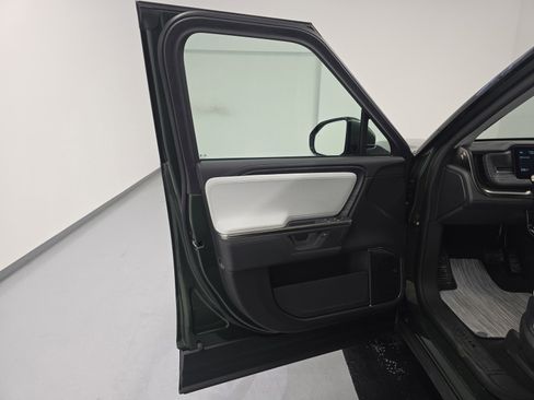Used 2025 Rivian R1S Adventure AWD/4WD image 16