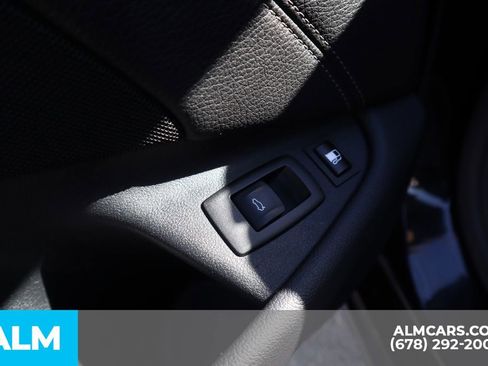 Used 2019 BMW 530e image 16