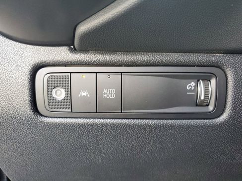 New 2026 Chevrolet Equinox EV LT image 21