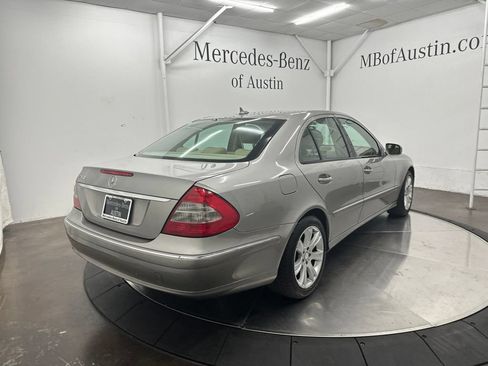 Used 2009 Mercedes-Benz E 350 Sedan image 7