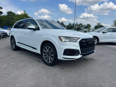 Used 2023 Audi Q7 2.0T Premium Plus w/ Premium Plus Package AWD/4WD image 3