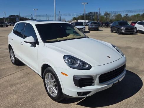 Used 2017 Porsche Cayenne Platinum Edition AWD/4WD image 8