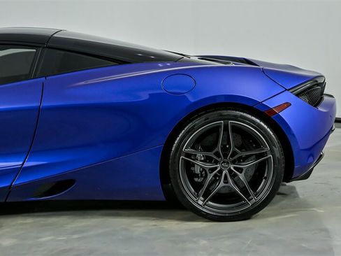 Used 2019 McLaren 720S Performance RWD image 9