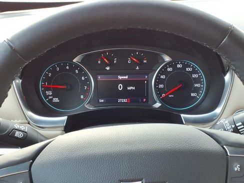 Certified 2023 Chevrolet Traverse LT image 11