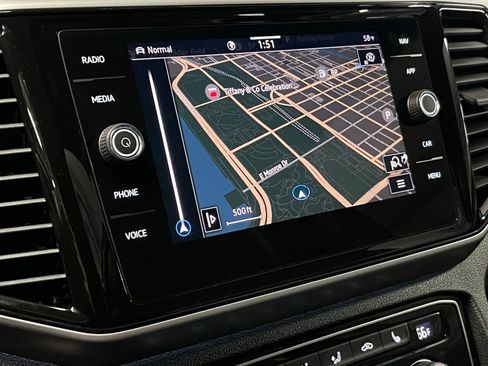 Used 2022 Volkswagen Atlas Cross Sport SEL R-Line image 30