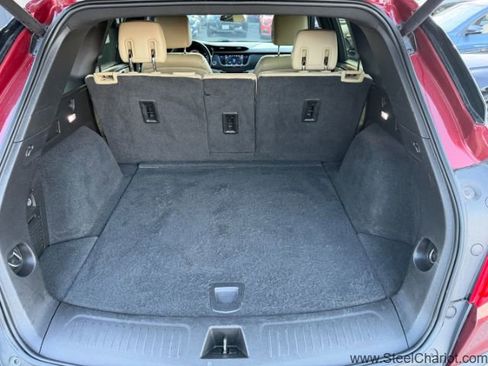 Used 2017 Cadillac XT5 FWD w/ LPO, Wheel Lock Package image 26