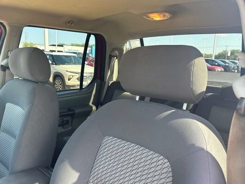 Used 2005 Ford Explorer Sport Trac 2WD image 13