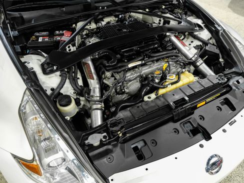 Used 2013 Nissan 370Z Touring image 45