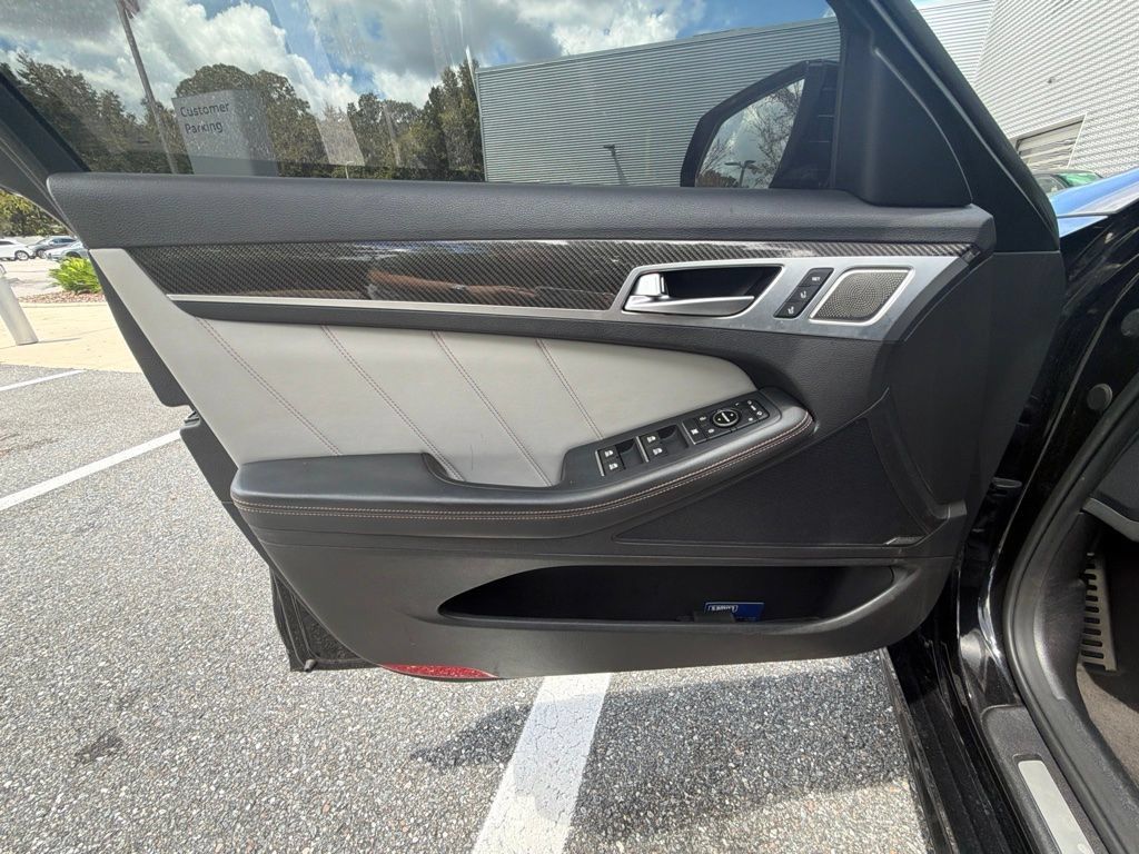 Used 2019 Genesis G80 3.3T Sport RWD image 15