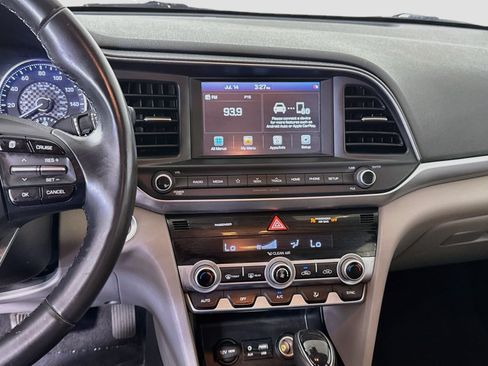 Used 2020 Hyundai Elantra Value Edition FWD image 18