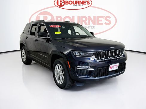 Used 2023 Jeep Grand Cherokee Limited AWD/4WD image 1