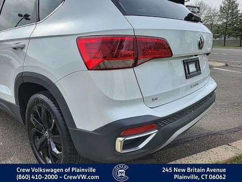 Used 2022 Volkswagen Taos SE w/ Driver Assistance Package image 30